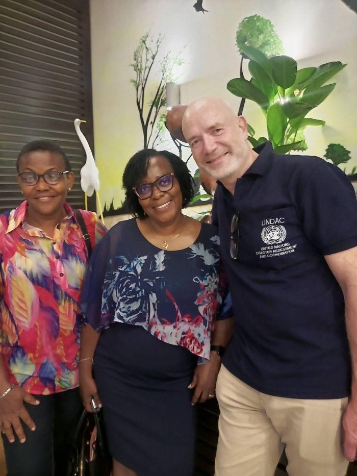 Aisueni Mmandu, UNDAC member from Nigeria (left) and Jakob Agersnap, UNDAC member from Denmark, (right) deployed to Ghana